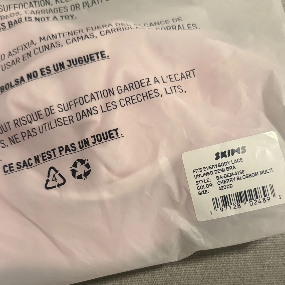 Unlined Lace Demi Bra | Cherry Blossom | Fits Everybody - Picture 2 of 4